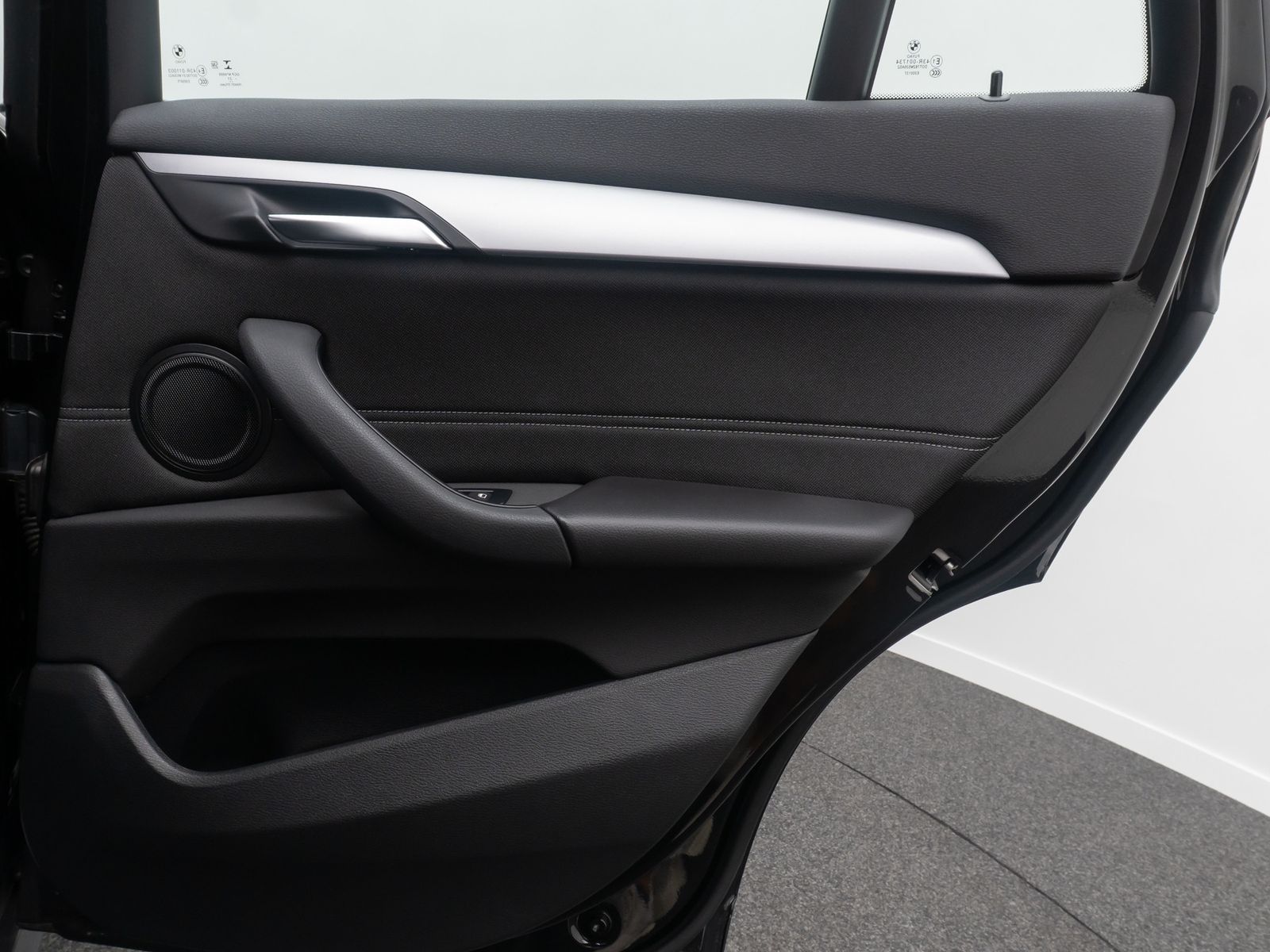 Fahrzeugabbildung BMW X1sD18i DAB HiFi Lenkrhzg DrivAssist Parkassist