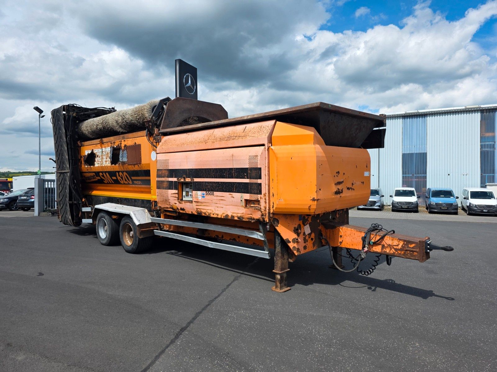 Fahrzeugabbildung Andere Doppstadt SM 620 Profi / 15.320h / 2005