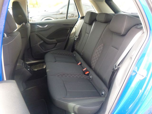 Fahrzeugabbildung Skoda Kamiq 1.0 TSI, Ambition>SmartLink/Sitzheiz/PDC<