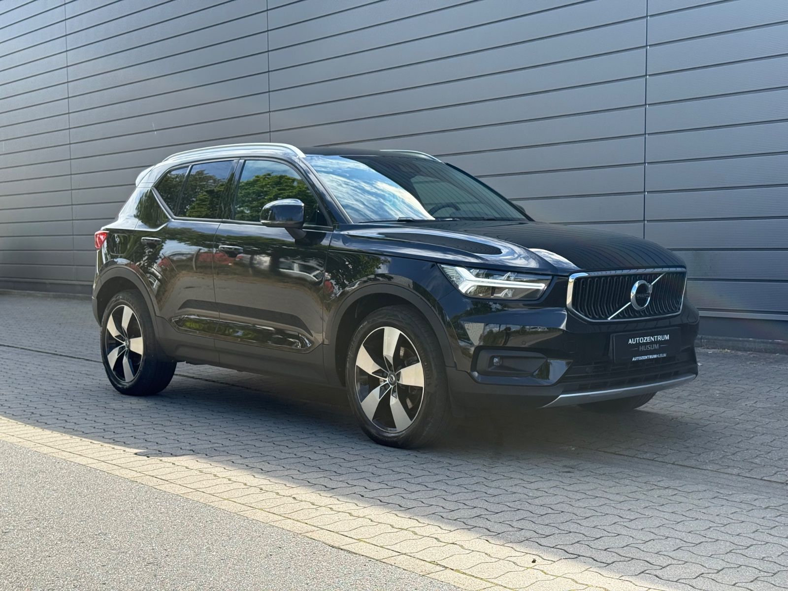Volvo XC40 Momentum Pro AWD HU AU KAMERA LED foto 5