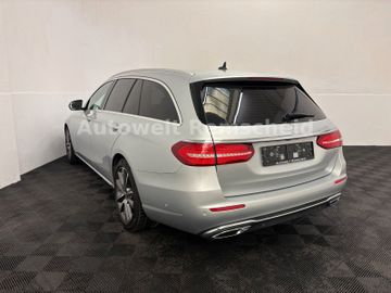 Mercedes E 220 - 6
