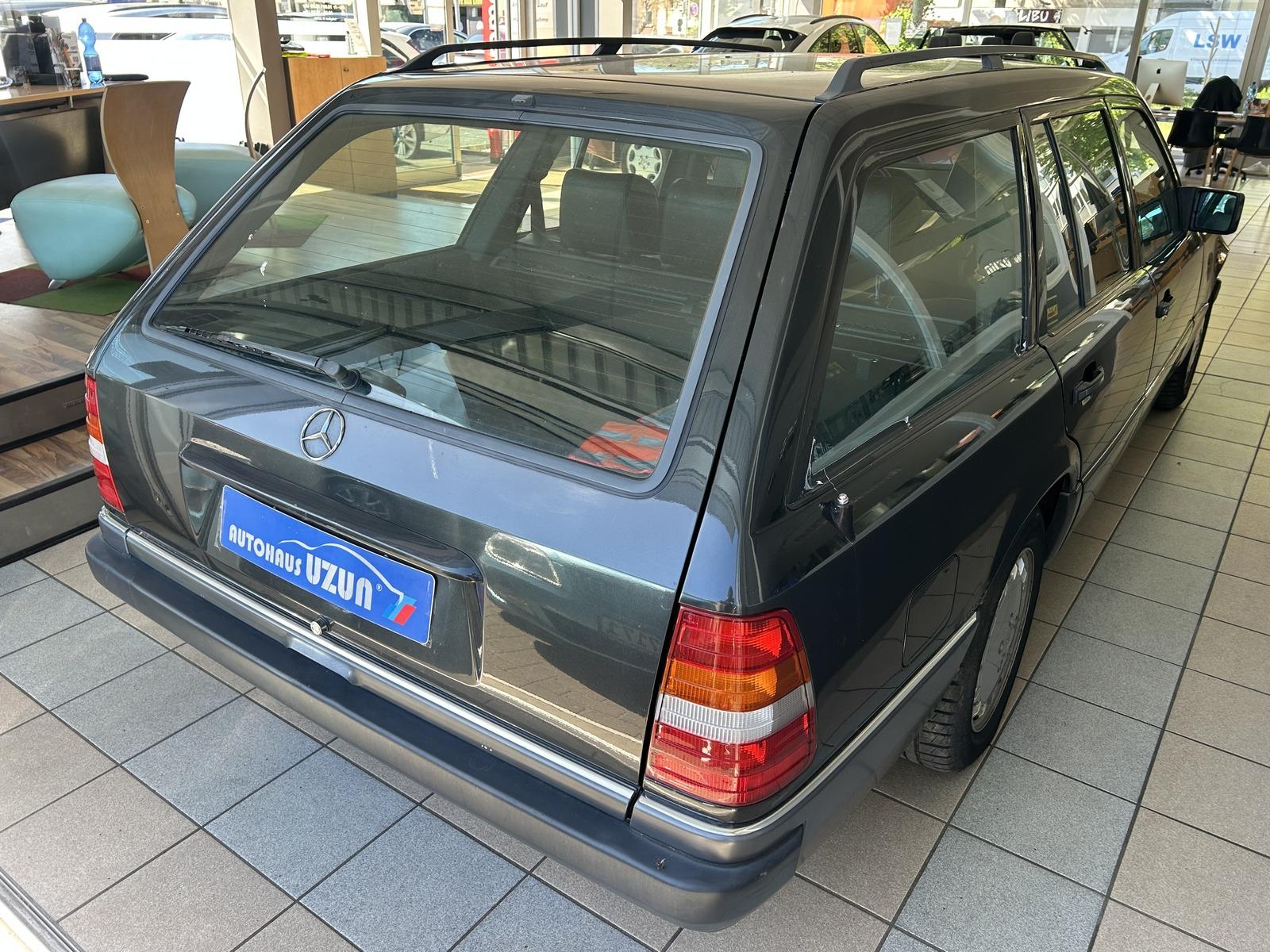 MERCEDES CLASSE E BREAK 230 TE 2.3 132 ch - BVA - TOIT COUVRANT - CUIR - 157700 km