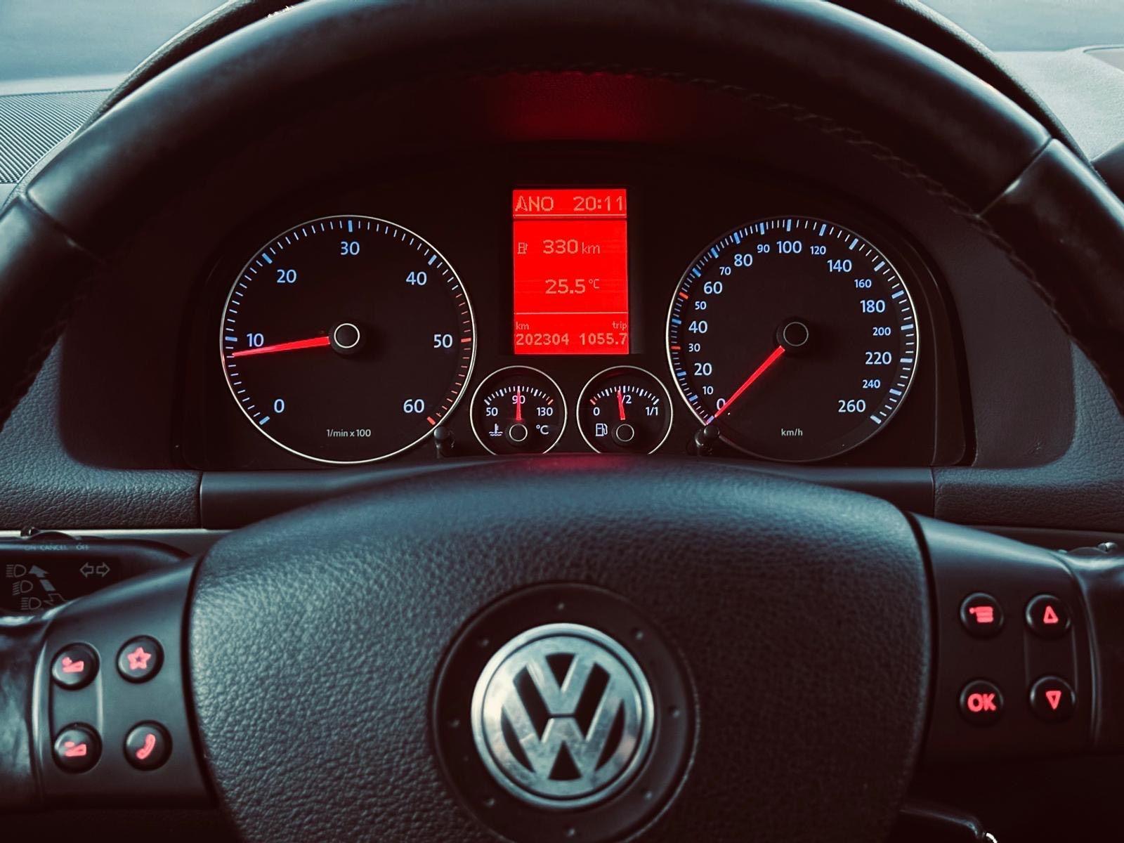 Volkswagen Touran 2009 — photo 12
