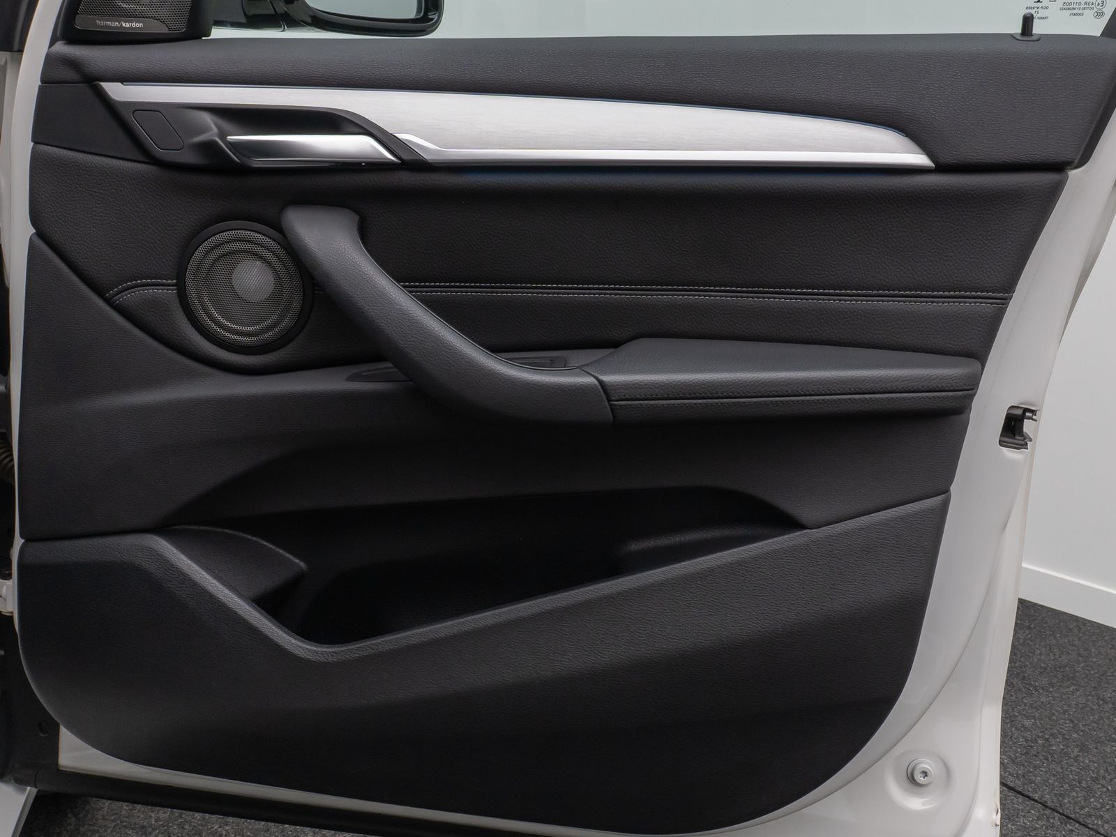 Fahrzeugabbildung BMW X1 xD25e M Sport Kamera HUD DAB H/K Komfort 19"