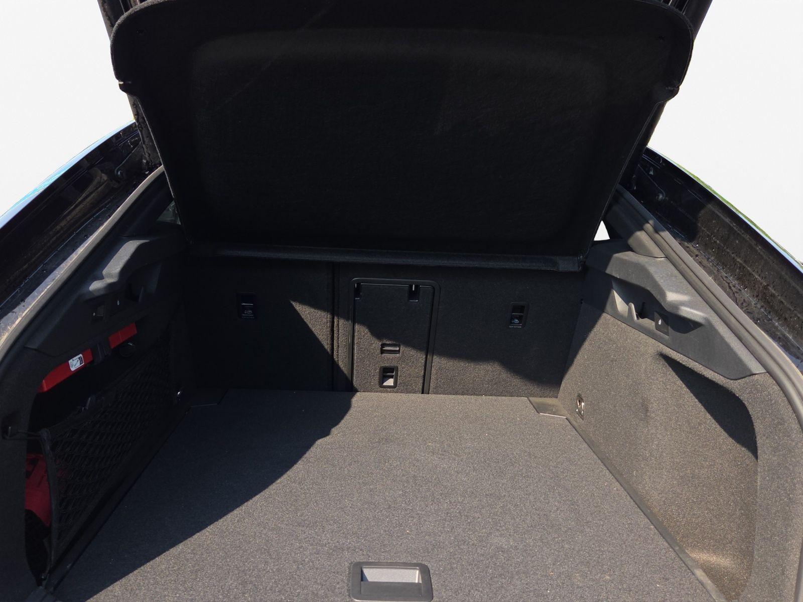Volkswagen ID.7 Pro *Navi*Wärmep*IQ-Light*IQ-Drive*AHK*Easy