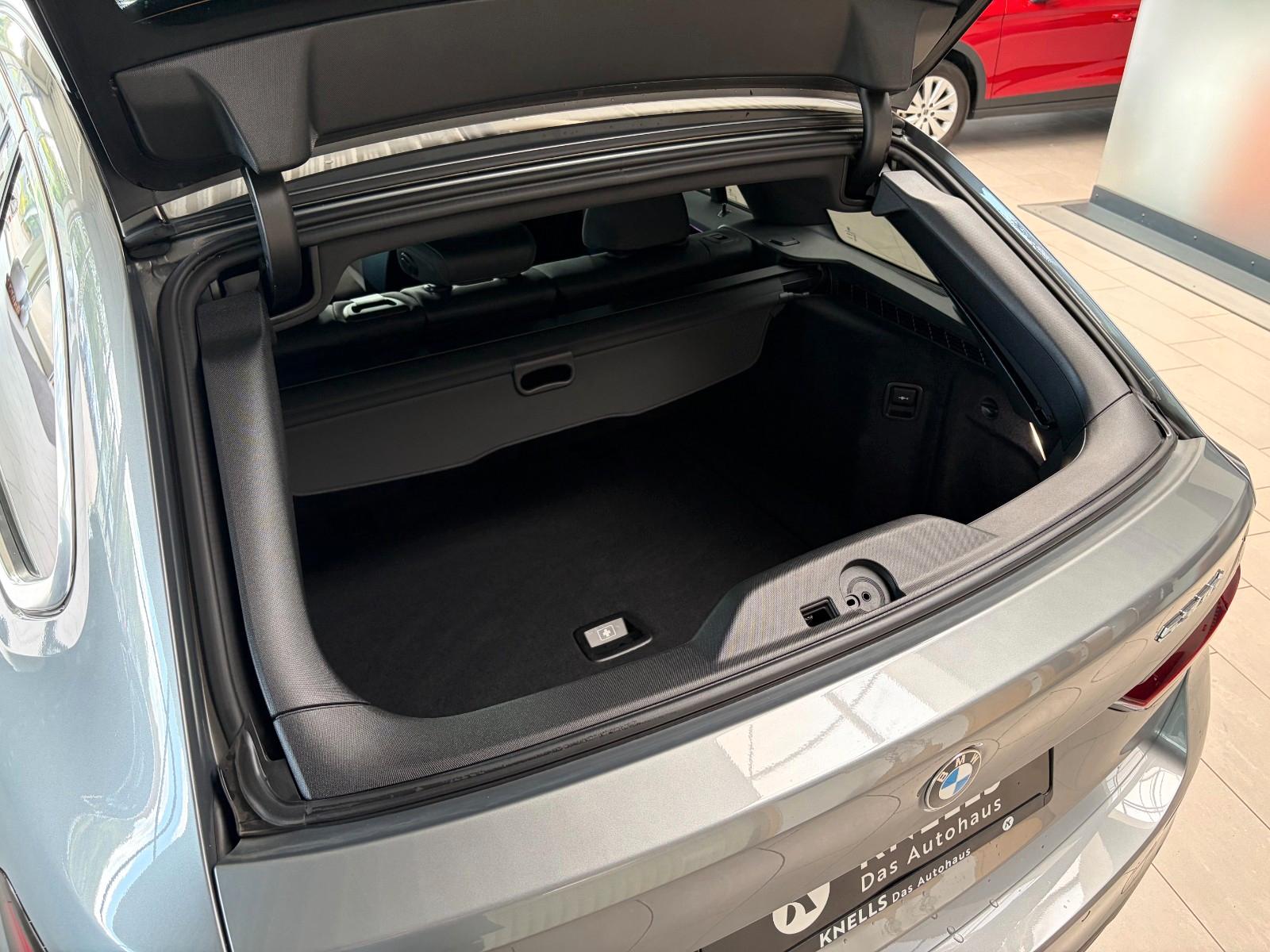 BMW 530d Touring/M-LENKR/LEDER/KAMERA/ACC/KEYLESS