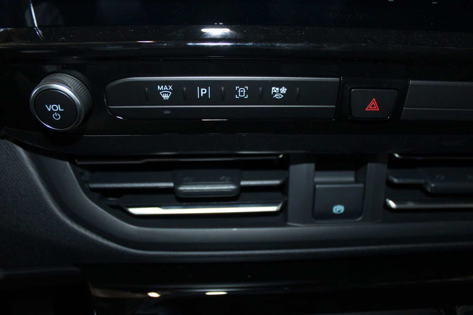 Fahrzeugabbildung Ford Tourneo Custom Titanium Automatik Technologie5