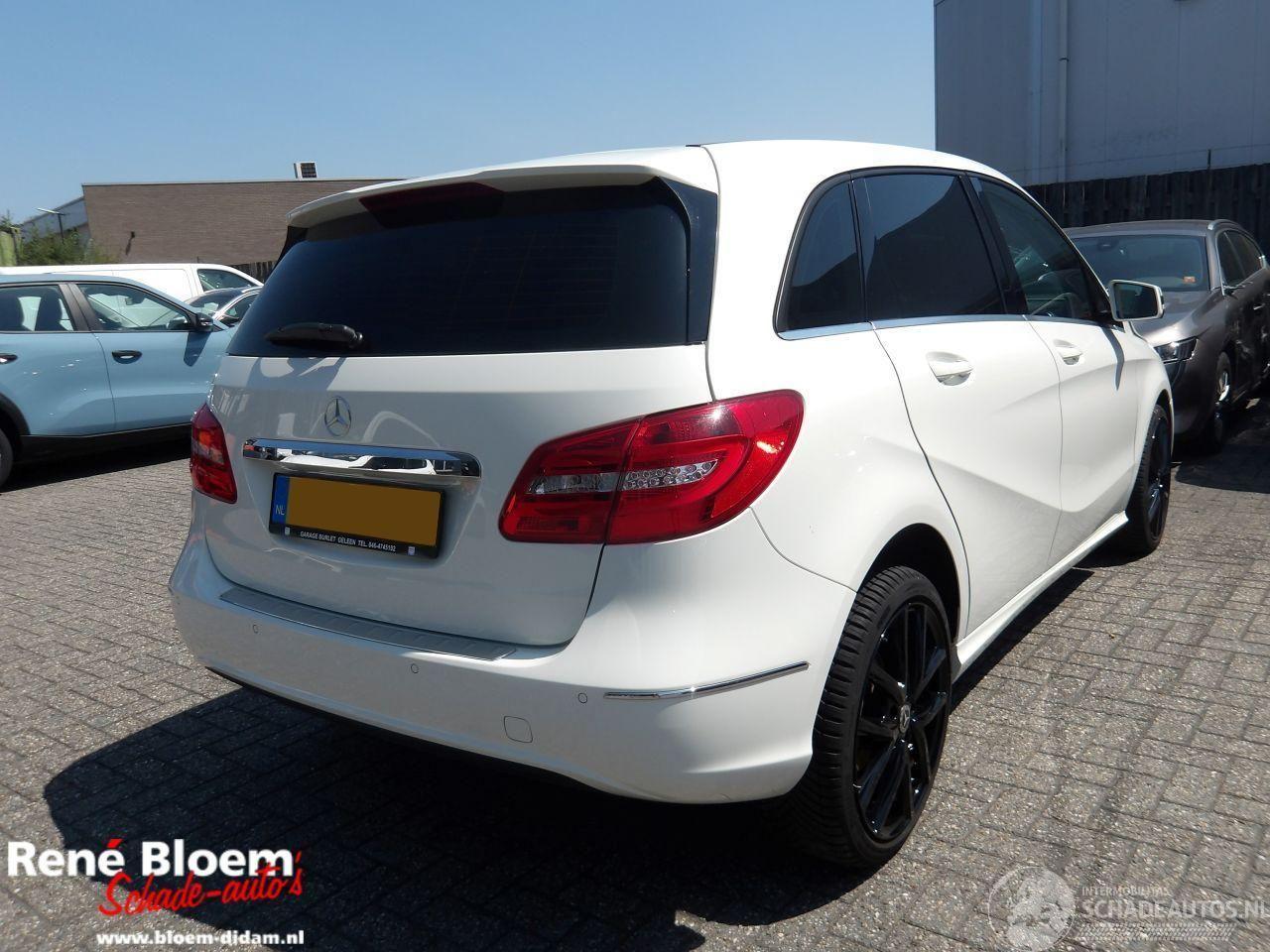 Mercedes-Benz B 180 Ambition 122pk