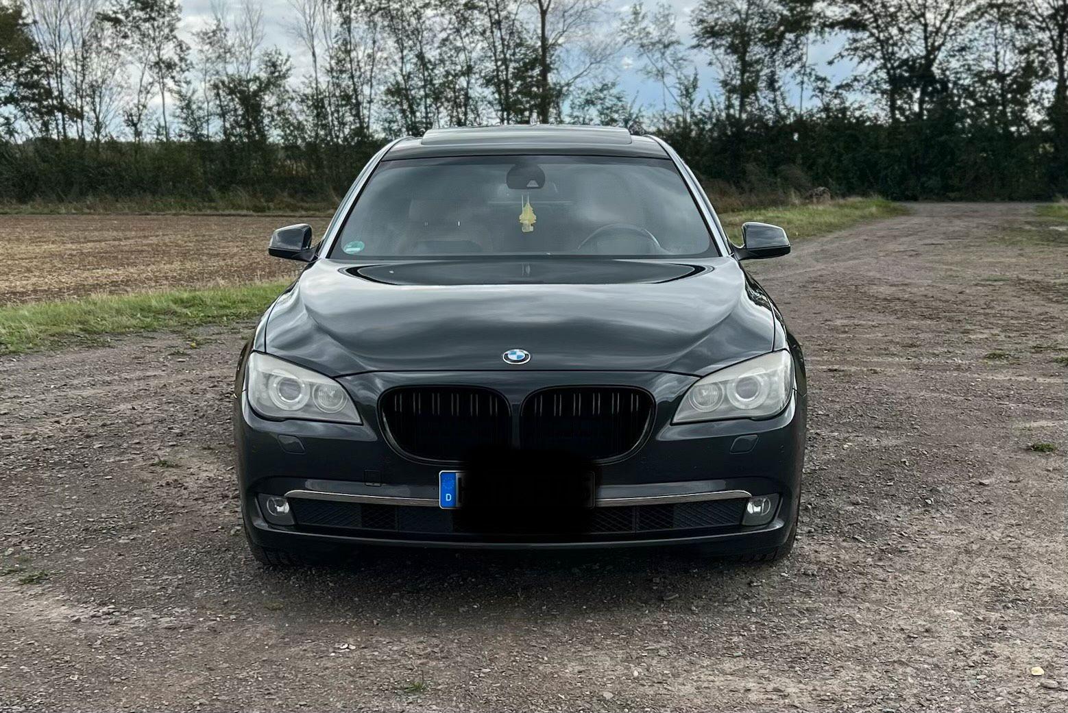 BMW 730