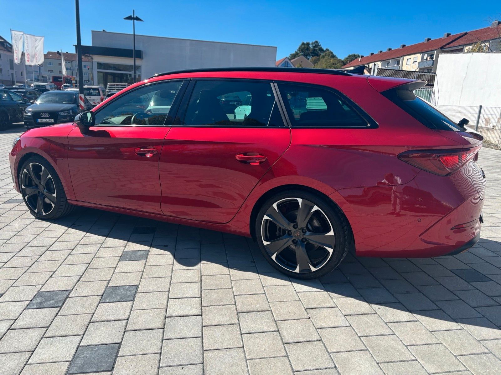 Fahrzeugabbildung CUPRA Leon Sportstourer VZ e-Hybrid