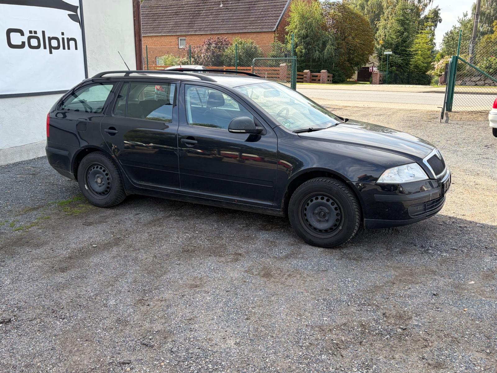 Skoda Octavia 2011 — engine 1.595 cm³, 102 HP (75kW)