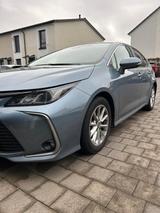 Toyota Corolla 1,6 Benzin  - Toyota Corolla Gebrauchtwagen in Frankfurt