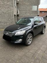 Toyota RAV 4 2,2-l-D-CAT 4x4 Executive  TÜV Neu !! - Toyota RAV 4 Gebrauchtwagen in Düsseldorf