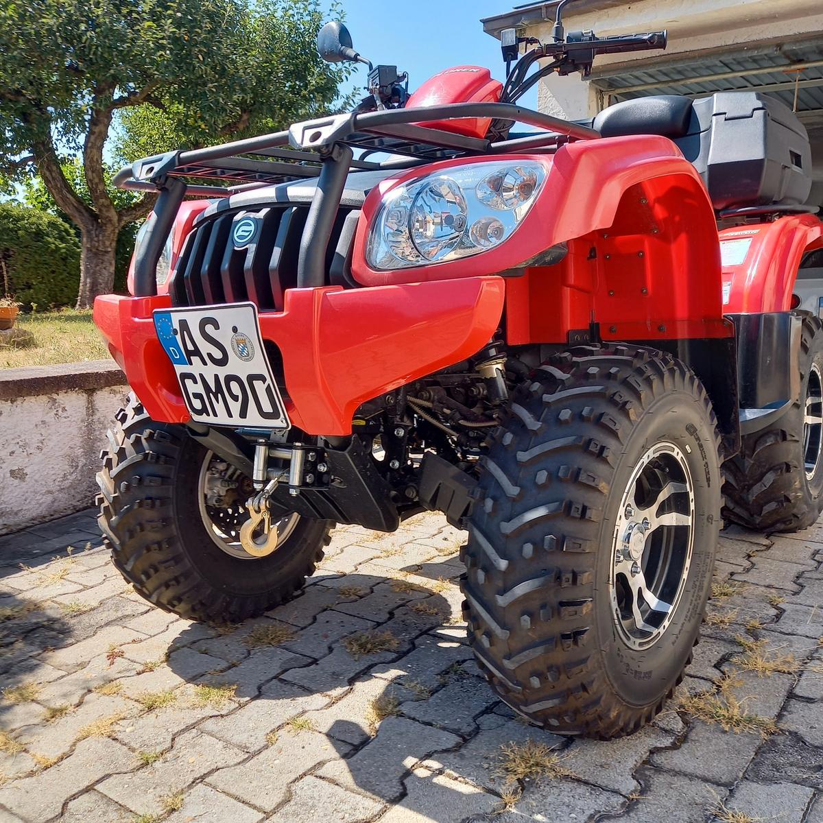 CFMOTO  2012 — rear view