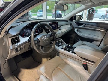 Audi A8 - 12