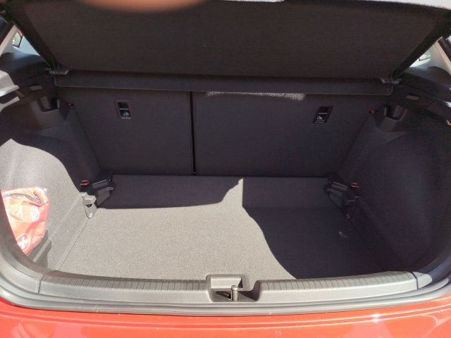 Fahrzeugabbildung Volkswagen Polo Life 1.0 BT070 TSIM5F