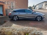 Mercedes-Benz CLA 200 Shooting Brake CLA 200 d DCT Shootin... - Mercedes CLA-Klasse mit Schiebetür