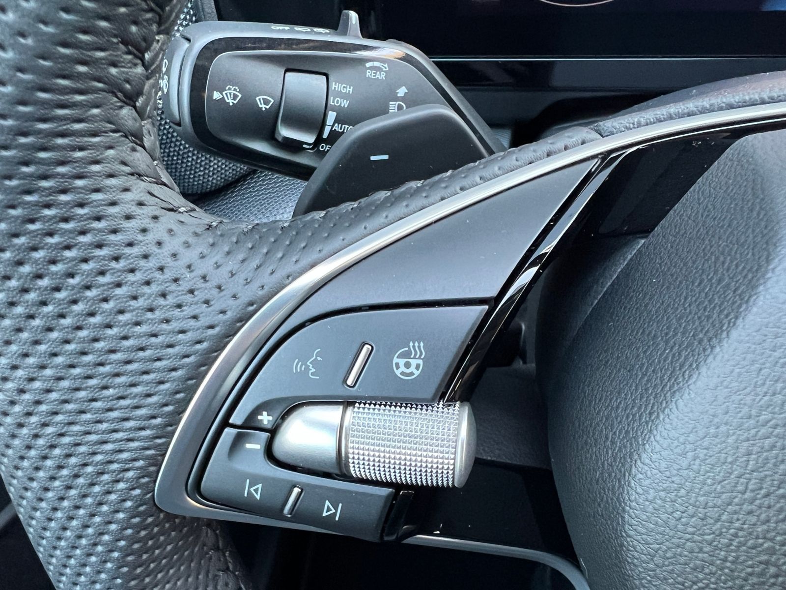 Fahrzeugabbildung SKODA Kodiaq Selection 2.0 TDI DSG 4x4 *AHK, Navi, Kam