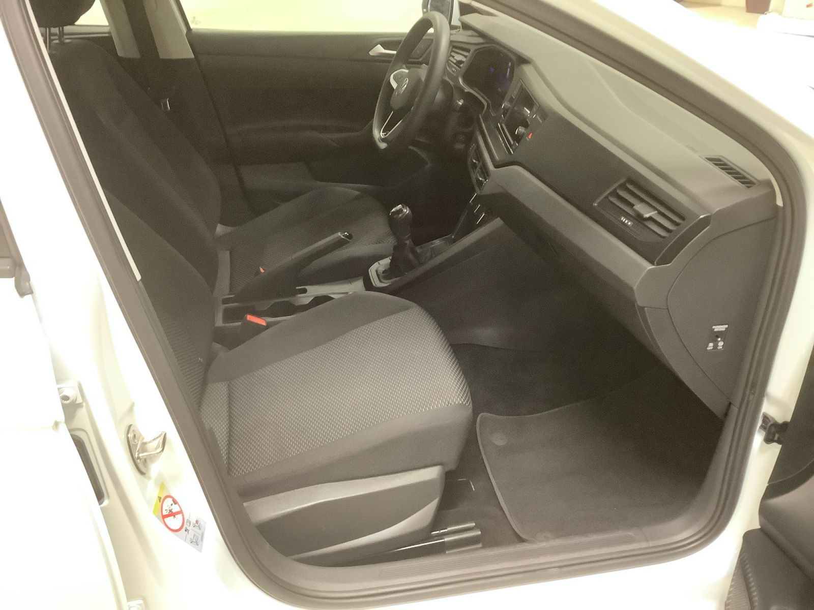 Polo 1,0 l 59 kW  LED, Klima, SHZ, PDC