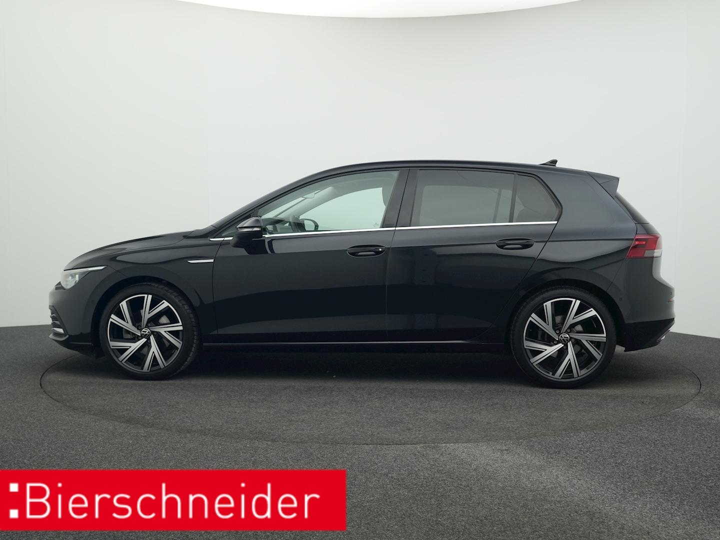 Volkswagen Golf 8 2.0 TSI DSG Style NAVI BERGAMO 18 PARK