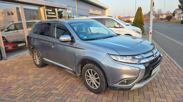 Mitsubishi Outlander Diamant Edition+ 4WD 8-fach Bereifung