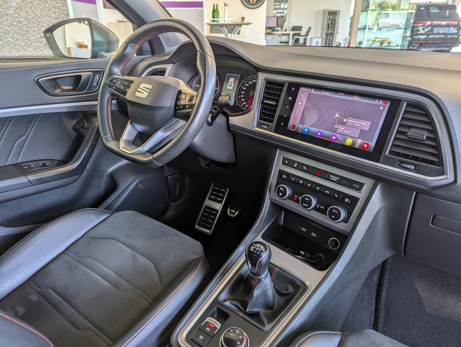 SEAT Ateca FR 2.0 Full-Link Dinamica BeatsAudio 360° - Image 11
