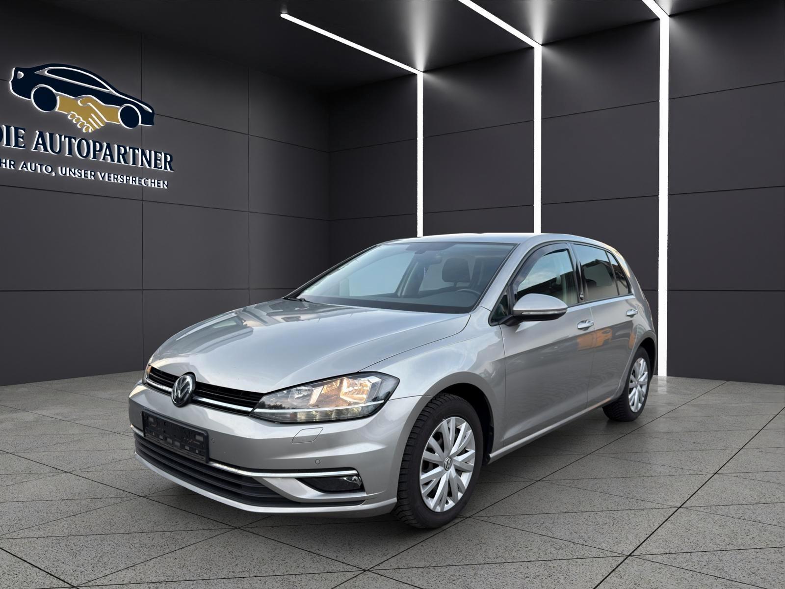 Volkswagen Golf VII 2.0 TDI Sound NAVI LED PDC KLIMA SHZ