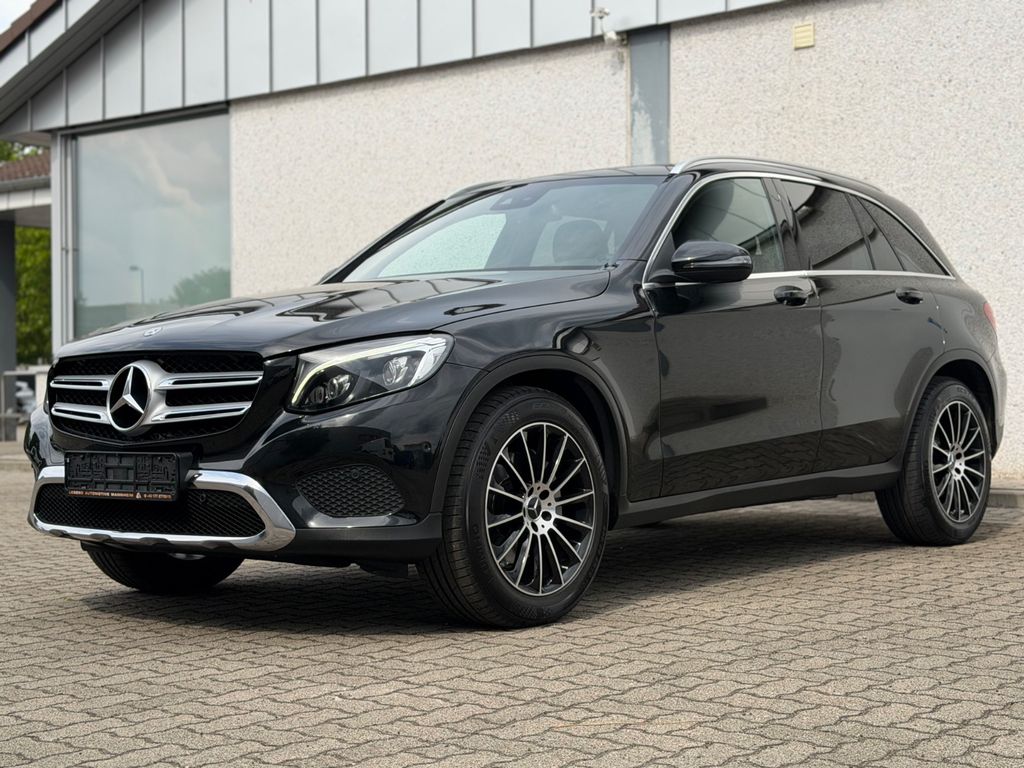 Image of Mercedes-Benz GLC 220