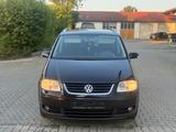 Volkswagen Touran Highline KLIMA NAVI TEMPO TUV 3/2028 - Volkswagen Touran aus 2006: Highline