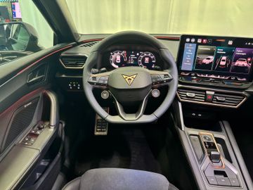 Fahrzeugverkauf 15 Cupra Leon 2.0 TSI 221 kW VZ Tribe Ed Pano*Sennheiser