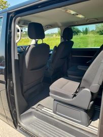 Volkswagen T6 Multivan - 12