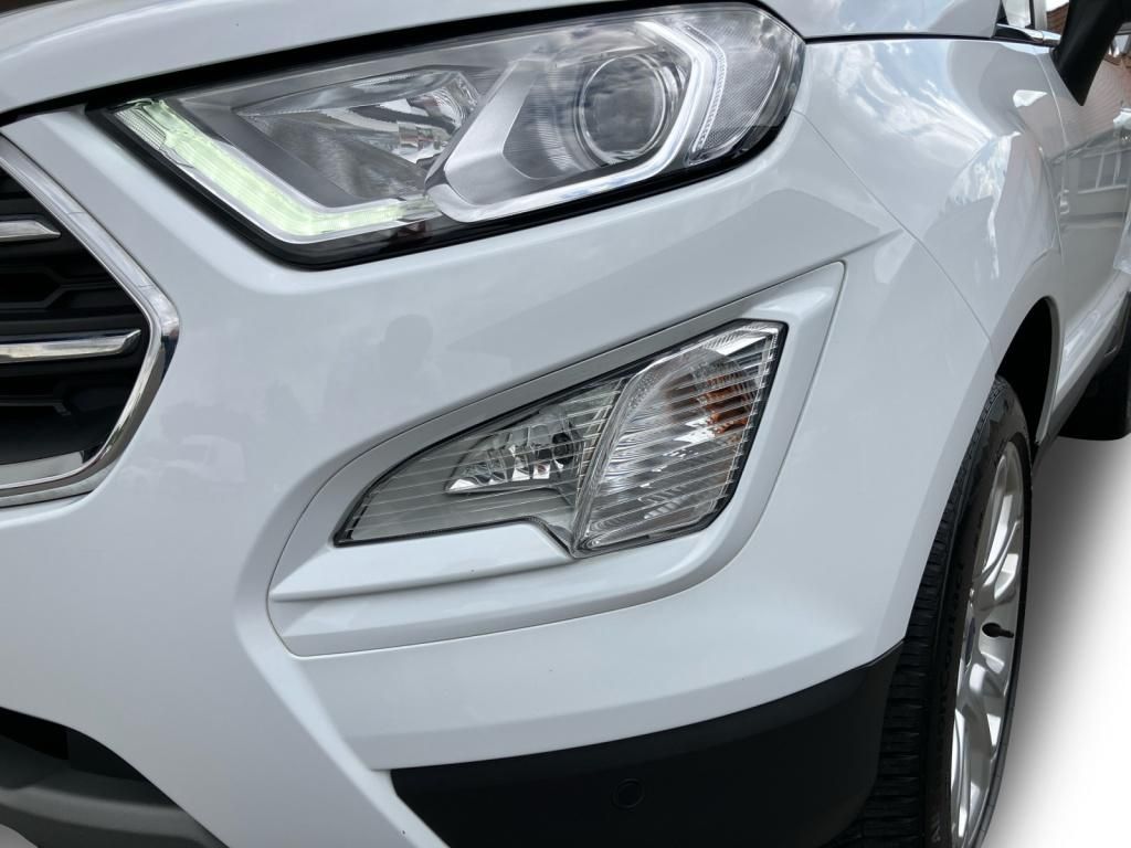 Fahrzeugabbildung Ford EcoSport 1.0 Titanium LED*KAMERA*SITZH*TOTW*DAB