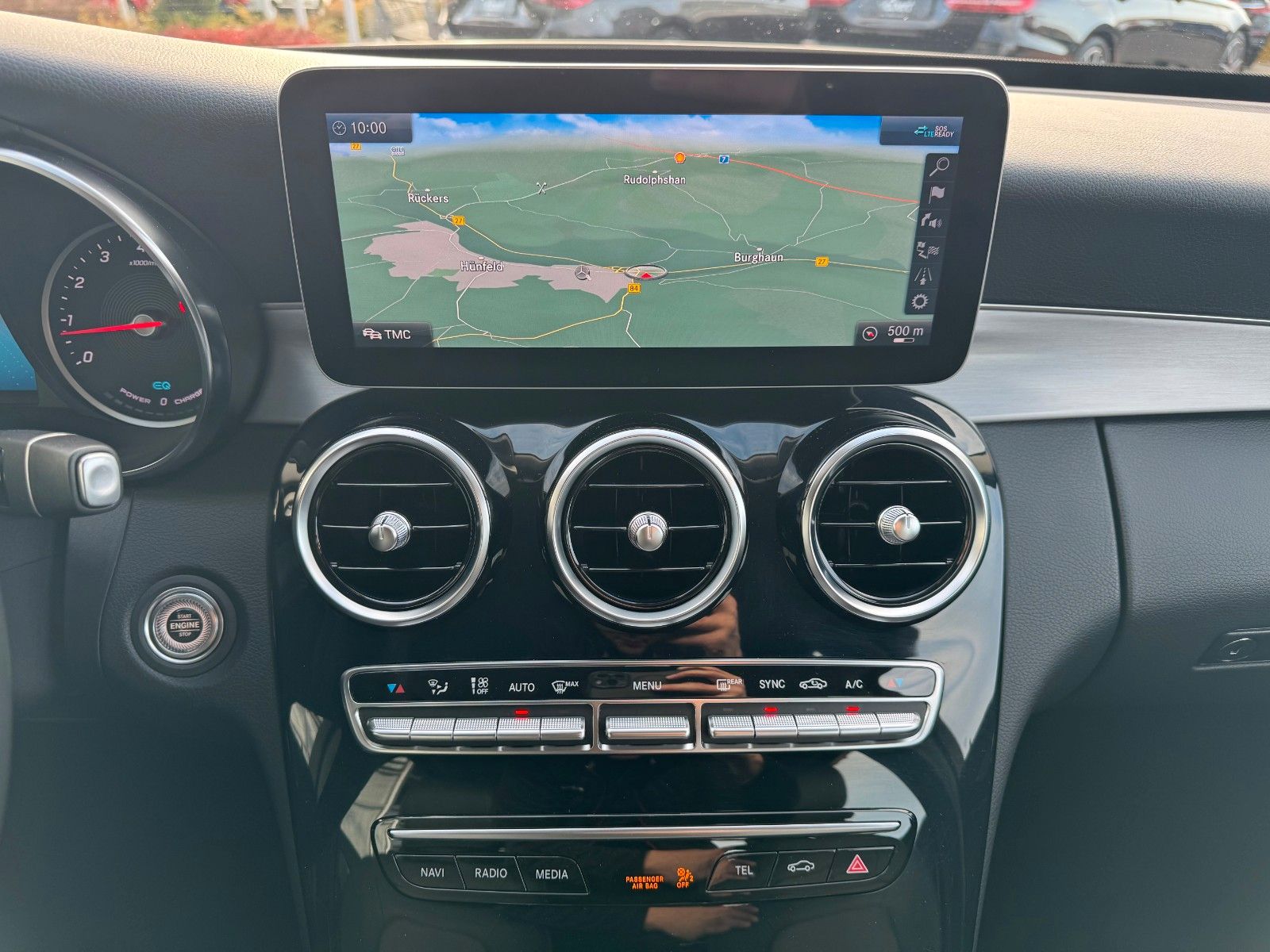 Fahrzeugabbildung Mercedes-Benz C 200 C Limousine+Avantgarde+AHK+RFK+TotW