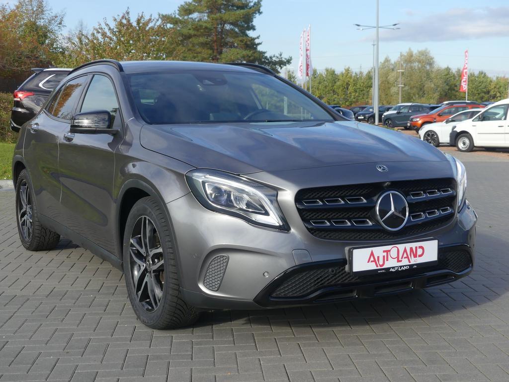 Mercedes-Benz GLA 220