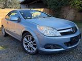 Opel Astra H Twin Top*LEDER*PDC*KLIMA*SHZG*MFL*TEMPO* - Opel Astra mit Diesel-Antrieb: Cabrio