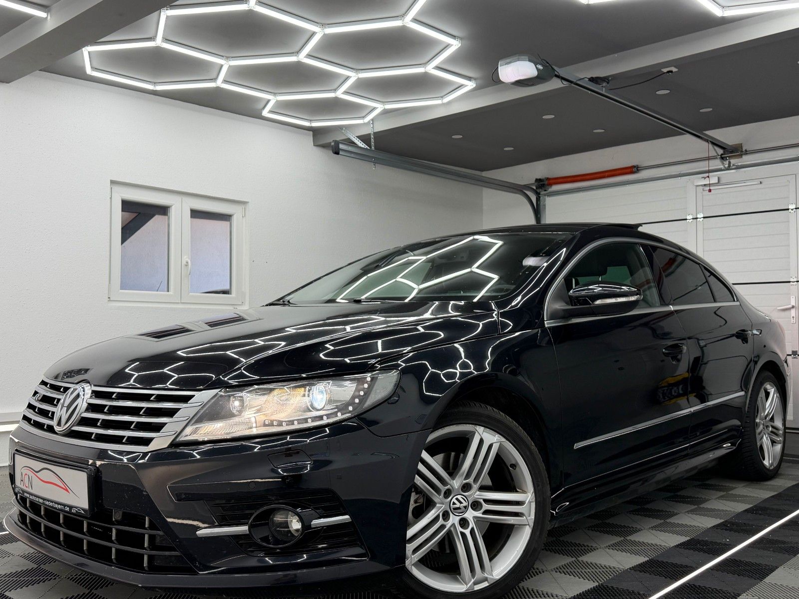Fahrzeugabbildung Volkswagen CC R-LINE/SHZ/KLIMAUT./XENON/PANORAMADACH