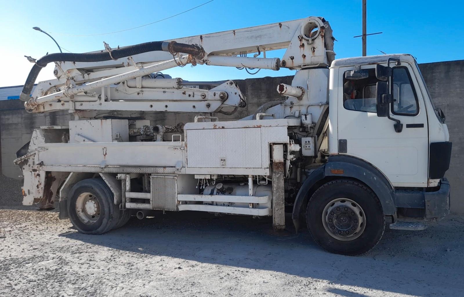 Mercedes-Benz 1824K/PUTZMEISTER-M24/FUNK/SK/SCHALT/V6-BLATT/94