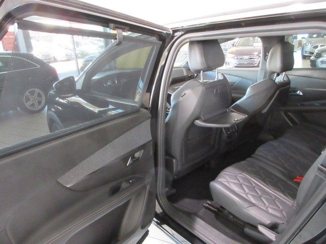 Fahrzeugabbildung Peugeot 5008 GT-LINE 1.2T LED/NAV/SHZ/PDC/360°/LEDER/AHK