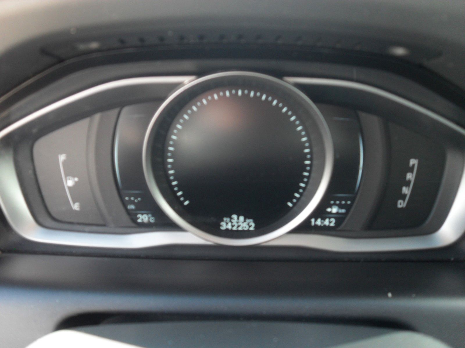 Fahrzeugabbildung Volvo XC 60 2.0 Automatik - Momentum 2WD