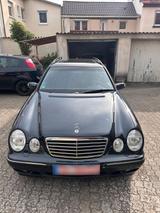 Mercedes-Benz E240 T, Avantgarde 1.Hand TÜ... - gebrauchte Mercedes-Benz E 240 aus dem Jahr 2001