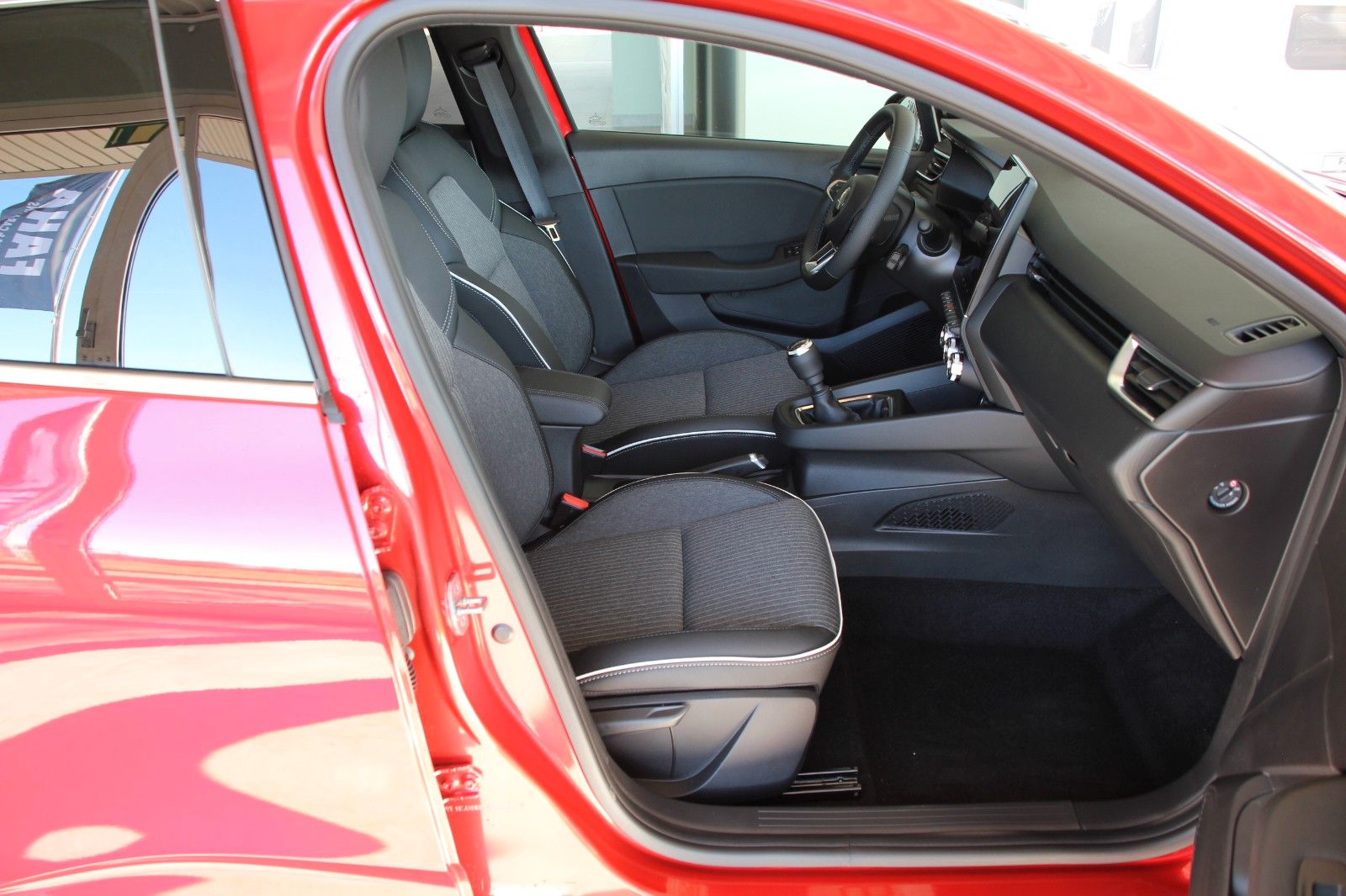 Fahrzeugabbildung Mitsubishi Colt Top LED*DAB*SHZ*BOSE*360°