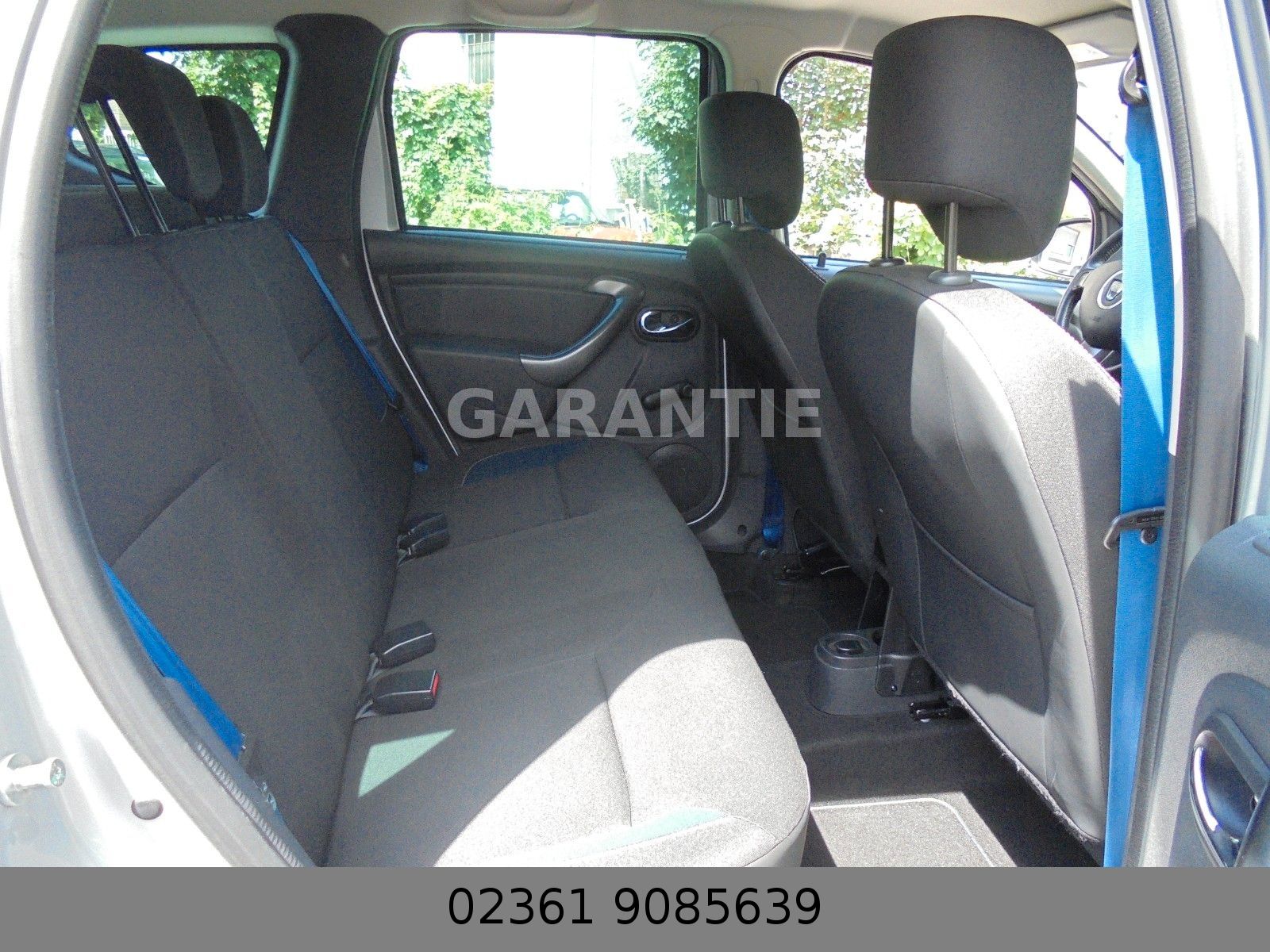 Fahrzeugabbildung Dacia Duster 1.6 Celebration 4x2 Klima/Navi/PDC/A H K/