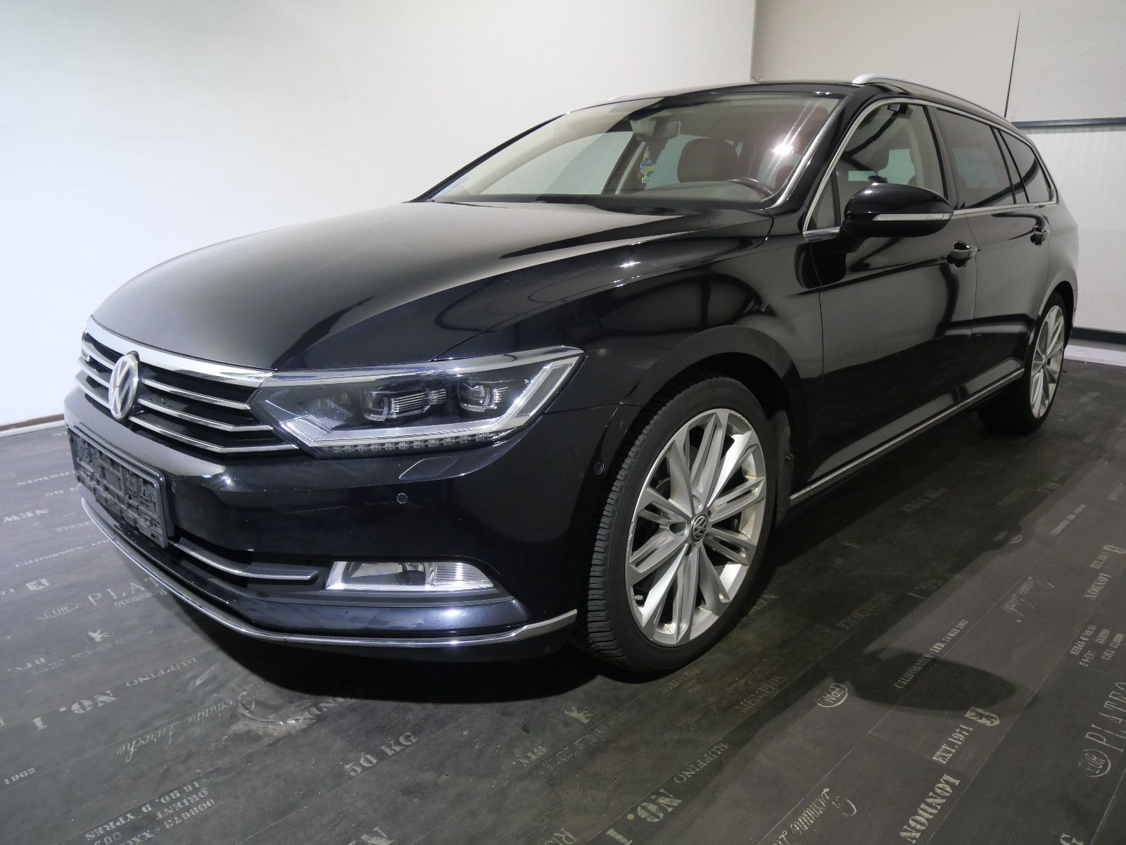 VW Passat Variant 2.0 TDI DSG 4MOT Highl. DCC/ AHK
