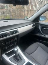 BMW 325i e90 - BMW 325 aus 2005: 325i