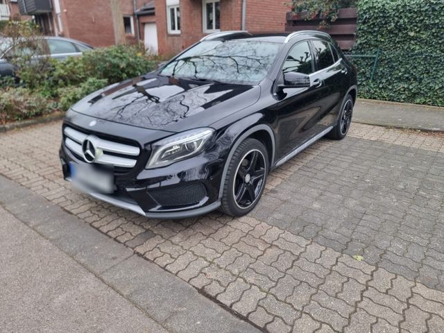 MERCEDES-BENZ Mercedes Benz gla 220 cdi 4 matic amg TAUS...