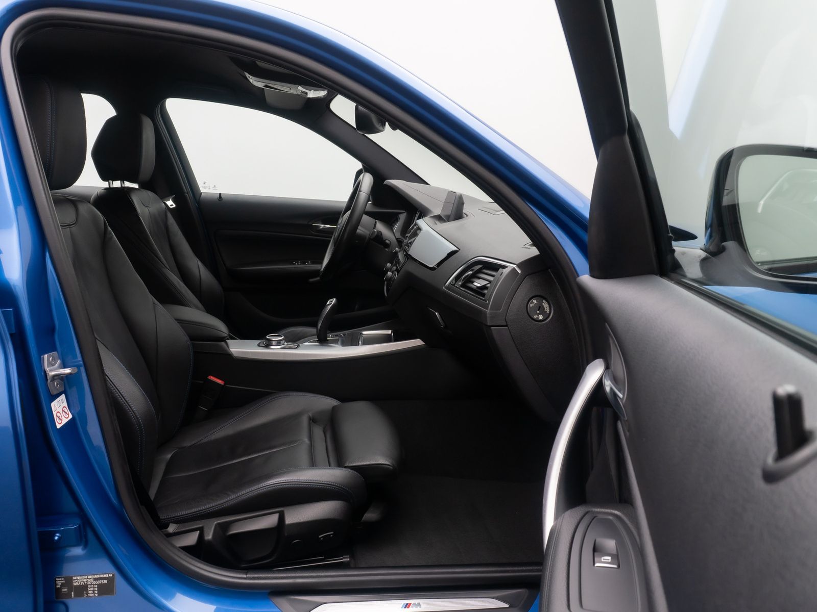Fahrzeugabbildung BMW 116d MSport ParkAs DAB HiFi Leder Geschwindigreg