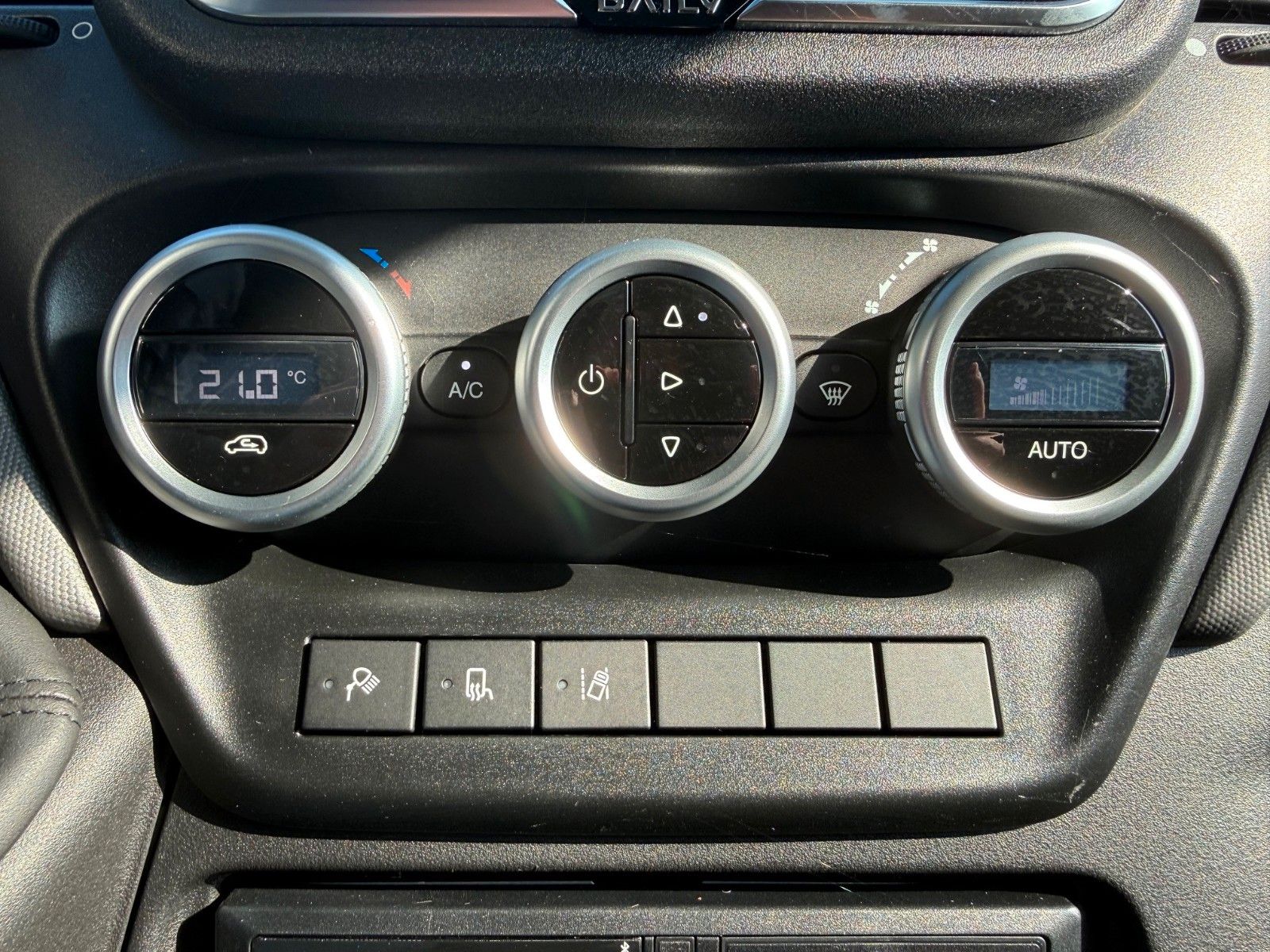 Fahrzeugabbildung Iveco Daily 50C18 3.0L *L4*H3*Automatik*LED*AHK*