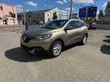 Renault Kadjar TCe 130 XMOD*Panorama*Nav*Leder*PDC*2.Hd* - gebrauchte Renault Kadjar aus dem Jahr 2015