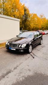 Mercedes-Benz E 280 AVANTGARDE Avantgarde - Mercedes-Benz E 280: Limousine