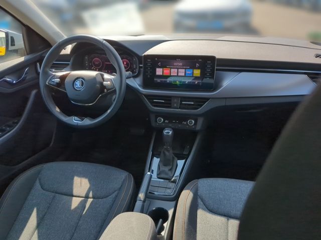 Fahrzeugabbildung SKODA Scala 1.0 TSI DSG CLEVER NAV